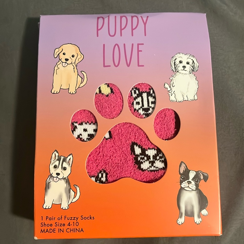 Puppy Love Fuzzy Socks New in Box